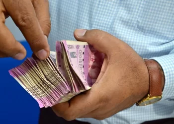 76% Of The Total Amount Of Rs 2,000 Notes In Circulation Were Returned To Banks: RBI