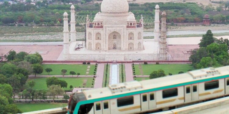 For The First Time, Agra Metro Reports Successful Movement From Depot To Taj East Gate Station