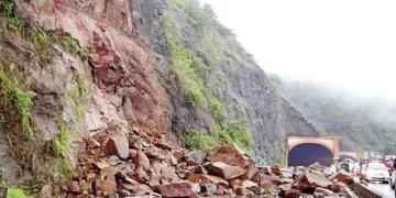 No One Is Hurt When A Landslide On The Mumbai-Pune Expressway Blocks Traffic Heading Into Mumbai