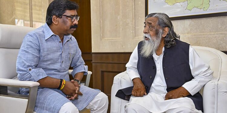 Officials Are Instructed By The Jharkhand CM To Geo-map Small Water Sources In Hilly Areas