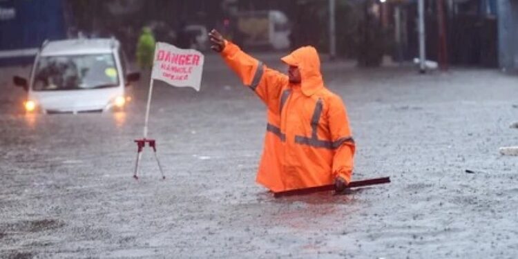 Heavy Rains In Maharashtra: Yellow Alert Issued For Mumbai; Thane And Palghar Schools Closed- Top Points