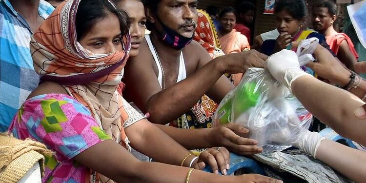 Report: Over 415 Million Indians Have Escaped Poverty In The Past 15 Years