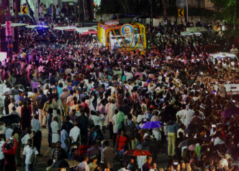 Chandy’s Last Trip Home Is Postponed While Large Crowds Assemble Along The Route All Night