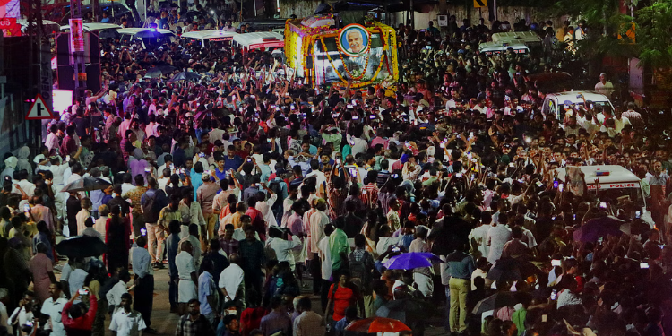 Chandy’s Last Trip Home Is Postponed While Large Crowds Assemble Along The Route All Night