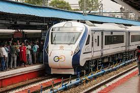 Gandhinagar-Mumbai Cattle Are Hit By The Vande Bharat Express Near Dahanu
