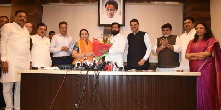 Maharashtra Politics: Big Blow To Uddhav Thackeray, Close Leader Neelam Gorhe Joins Shinde Faction