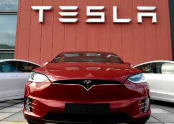 Tesla Executive Is Set To Have Discussions As Elon Musk’s Goal For A Rs 20 Lakh Electric Vehicle In India Gets Closer
