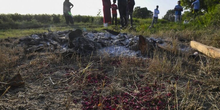 UP: A Dalit Youngster Was Beaten And Made To Lick Shoes