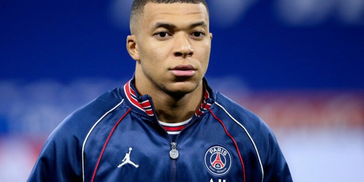 Kylian Mbappe Declines PSG’s 10-year, $1 Billion Contract And Is Put Up For Sale Right Away