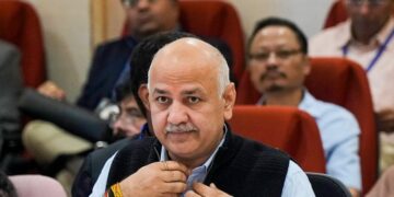 Dinesh Arora Allegedly Worked For AAP Leaders Sisodia And Vijay Nair In The Delhi Excise Scam Case, According To The ED