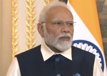 PM Modi Requests That French Businessmen Take Advantage Of Possibilities In India