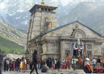 In The Kedarnath Temple, Using Mobile Phones For Videography Or Photography Is Prohibited