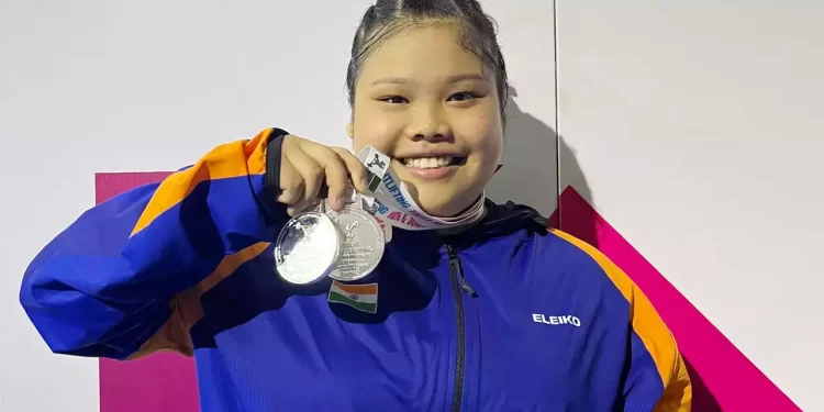 Martina Devi Wins Silver In The Over 81 Kg Youth Category At The Asian Youth And Junior Weightlifting Championships