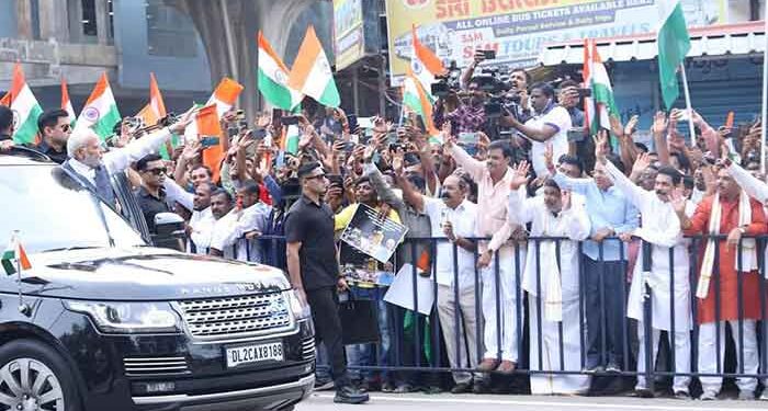 Congress Pokes Fun At The BJP After State Leaders Were Seen Standing Behind Barricades During PM Modi’s Visit To Bengaluru