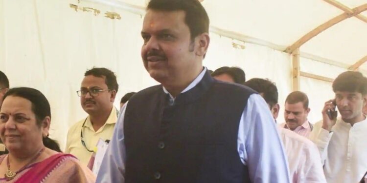 Maharashtra Politics: Devendra Fadnavis’s Reaction On Sharad-Ajit’s Meeting, Said – I Did Not Get The Information