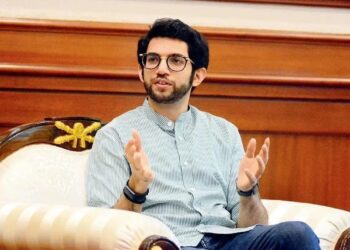 BMC Scam: Street Furniture Bought For 263 Crores, Aditya Thackeray Warns BMC Commissioner Chahal, Asks 5 Questions