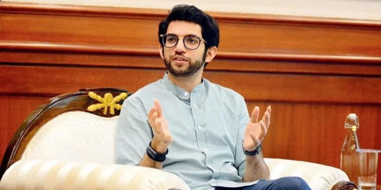 BMC Scam: Street Furniture Bought For 263 Crores, Aditya Thackeray Warns BMC Commissioner Chahal, Asks 5 Questions