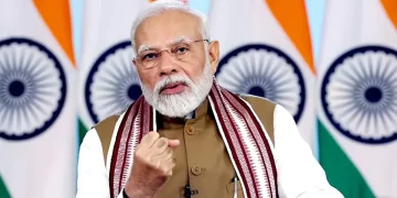 PM Modi Interrupts Speech And Asks Medical Personnel On His Staff To Help Someone In Need At The Palam Airport