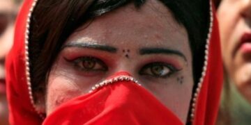 Nagpur Officials Reinstate A Ban On Transgender People Collecting Alms In Public Areas