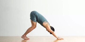 5 Yoga Poses To Reduce Pain, Strengthen Joints, And Manage Arthritis