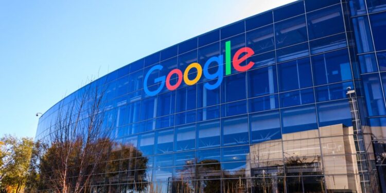 Google Gives Apple Security Team $15K For Finding Chrome Bug: Complete Information