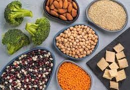 Healthy Snacking: 30 Low-Calorie, High-Protein Vegetables
