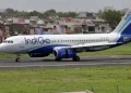 After Being Late For Boarding, A Couple Fights And Yells At Indigo Airline Staff At The Mumbai Airport