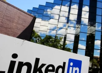 After A Brief Outage In The US And India, LinkedIn Is Back Up; X Is Buzzing With Reactions