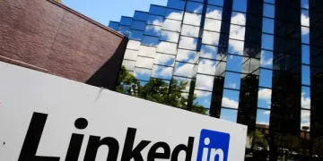 After A Brief Outage In The US And India, LinkedIn Is Back Up; X Is Buzzing With Reactions