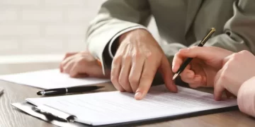 Avoid This Error: Understand The Difference Between Nominee & Legal Heir