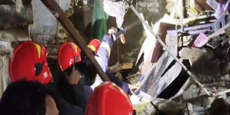 In Thane, Maharashtra, A Building Collapse Claims Two Lives, Including An Infant