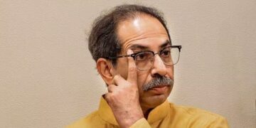 Big Blow To Uddhav As ‘Veerangana’ From Bal Thackeray Leaves Party And Joins Shinde