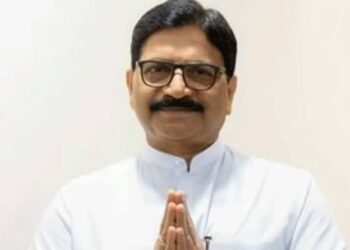 UBT Sena MLA Ravindra Waikar’s home searched by ED , Allegations of Money Laundering