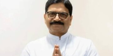 UBT Sena MLA Ravindra Waikar’s home searched by ED , Allegations of Money Laundering