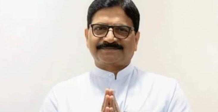 UBT Sena MLA Ravindra Waikar’s home searched by ED , Allegations of Money Laundering
