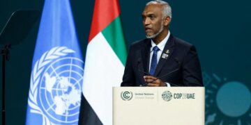 Maldives askst India to remove its troops; New Delhi says it will have talks