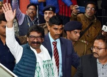 Delhi home of former Jharkhand chief minister Hemant Soren contained ₹36 lakh in cash, which the ED brought before the Ranchi court.