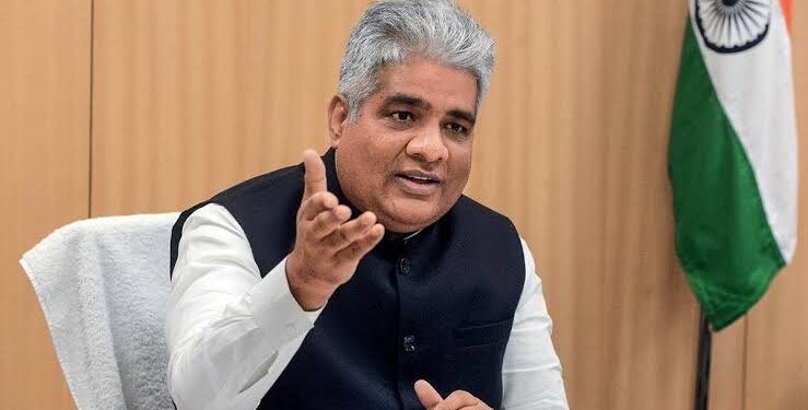 India believes everyone deserves energy: Bhupender Yadav