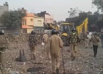 Haldwani communal violence: 3-4 dead, 100+ injured. Internet suspended, schools closed