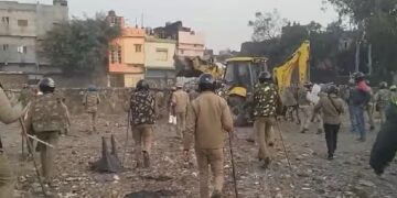 Haldwani communal violence: 3-4 dead, 100+ injured. Internet suspended, schools closed