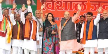 SP-Congress wiped out in first phase of Lok Sabha polls: Amit Shah
