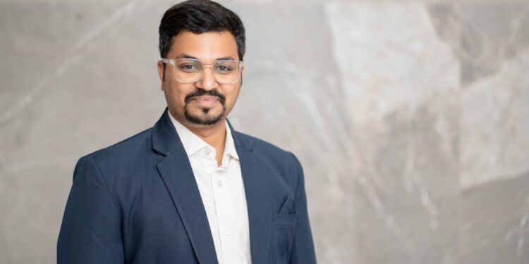 ENHANCING YOUR BUSINESS WITH PROPER HUMAN RESOURCE MANAGEMENT AND REPORTING STRUCTURE