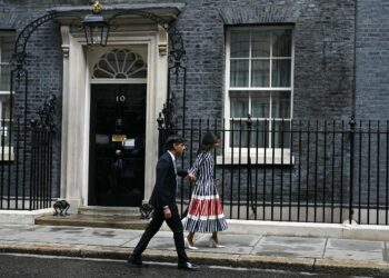 ‘I am sorry, I take responsibility’: Rishi Sunak apologises for defeat in polls and steps down from Conservative Party leadership, Keir Starmer to be new UK PM