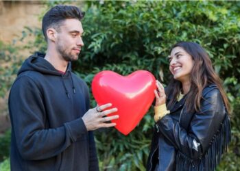 Master Love Dynamics with Astroyogi’s Zodiac Compatibility Insights