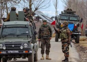 Army vehicle attacked near Gulmarg’s Botapathri, 4 killed: J&K